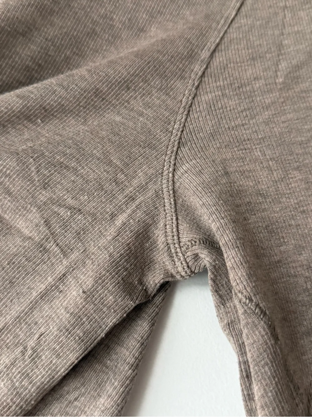 Lululemon Hold Tight Straight Hem Cropped Long Sleeve Shirt Warm Ash Gray